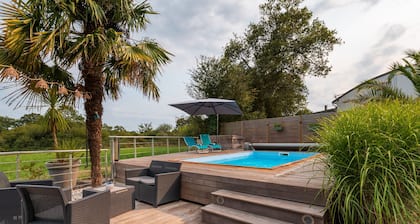 Chambre 'Gwened' avec terrasse partagée, Wi-Fi et climatisation