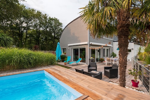 Room 'Houat' with shared terrace, Wi-Fi and air conditioning