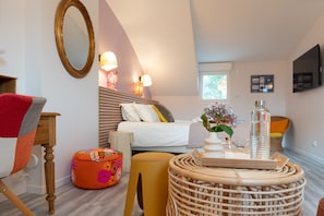 1 室のベッドルーム、WiFi、ベッドシーツ