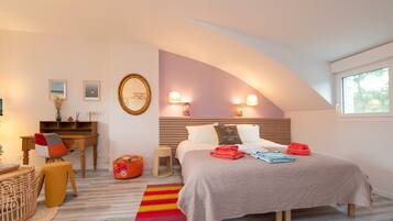 1 bedroom, WiFi, bed sheets