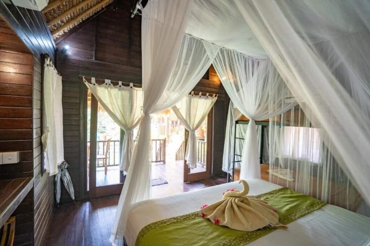 Standard Double Room | Free WiFi