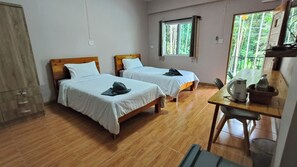 Twin Room | Desk, blackout drapes, free WiFi - Makorn Nonkleng (Thung Song)