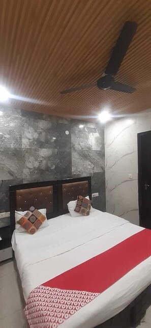 Room amenity - MERO RESIDENCY (New Delhi)