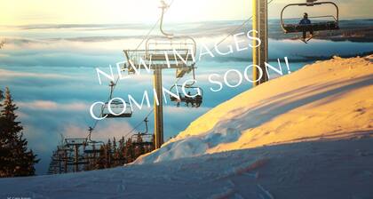 Spacious & Serene 5BR Log Cabin w Hot Tub~ Fire Pit~ Grill~ Game Room~ Huge Deck