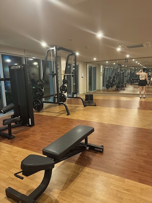 Fitness facility - Panoramic Seaview near Airport Facing the Bay 14h (Parañaque)