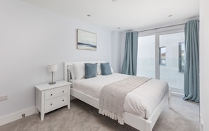 3 Schlafzimmer, Bügeleisen/Bügelbrett, kostenloses WLAN, Bettwäsche