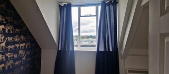 Cork Apartment With River Views -cosy in Cork