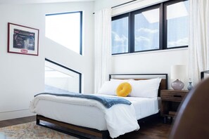 5 chambres, bureau, fer et planche à repasser, accès Internet