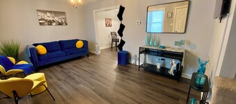 Modern Clean Interior. Near ETSU & JC Med Center