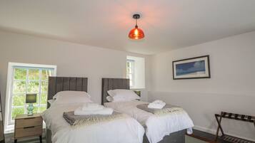 2 bedrooms, individually decorated, individually furnished, free WiFi