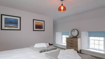 2 bedrooms, individually decorated, individually furnished, free WiFi