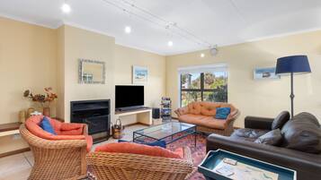 Rumah (3 Bedrooms) | Interior