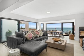 House (4 Bedrooms) | Interior - Shelley Point Beach Villa (St. Helena Bay)