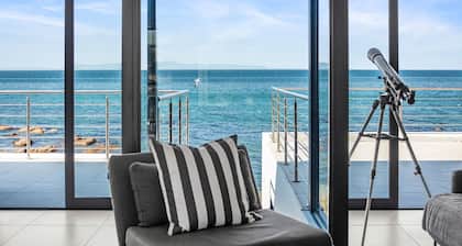 Shelley Point Beach Villa