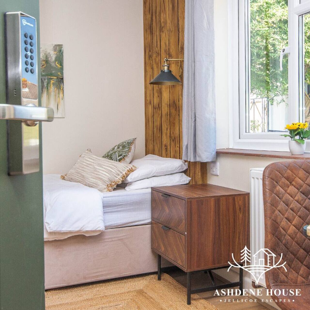 1 Schlafzimmer, Schreibtisch, WLAN, Bettwäsche