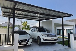 Self parking - Morning Glory Pool Villa Chaam-Huahin (Cha-am)