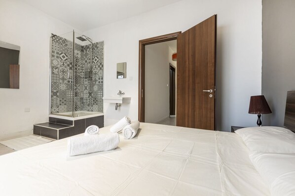 3 bedrooms
