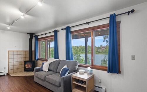 Kenai Riverside Escape