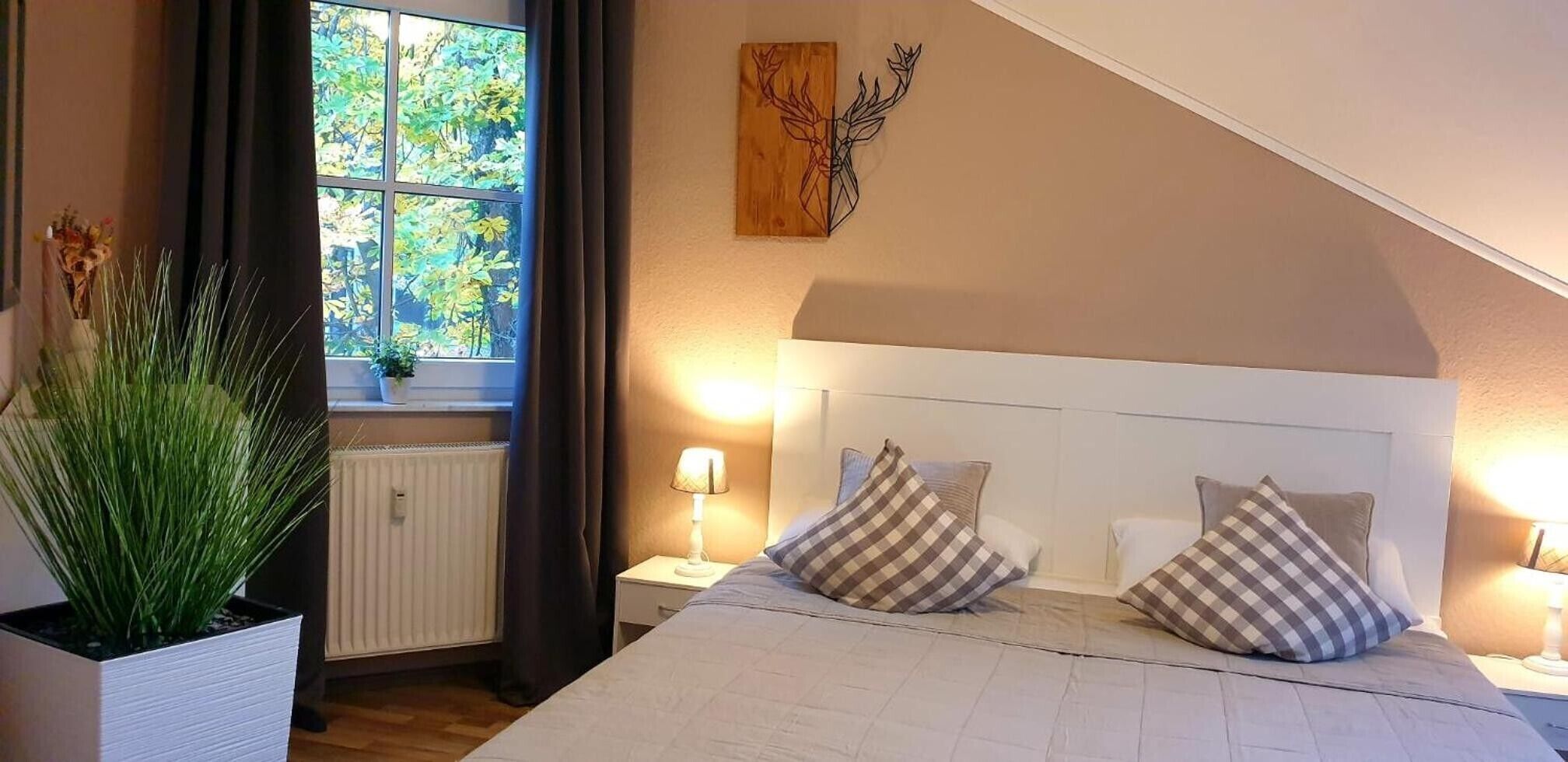 1 habitación, tabla de planchar con plancha, wifi y ropa de cama 