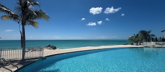 Waterfront King Suite at Bimini Cove Resort & Marina – Ground Floor, Marina View