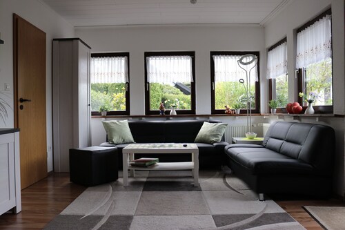 Apartment 'Bianca' mit Seeblick, privater Terrasse und WLAN