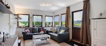 Appartamento 'Bianca' con vista lago, terrazza privata e Wi-Fi