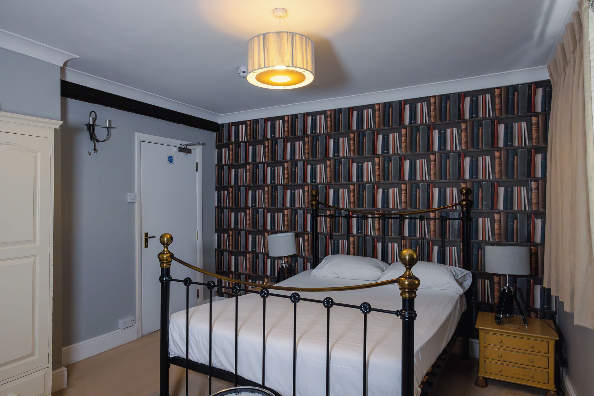 舒適雙人或雙床房 | 遮光布/窗簾、熨斗/熨衣板、免費無線上網、床單