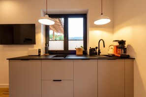 Kühlschrank, Herdplatte, Geschirrspüler