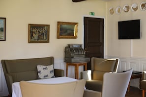 Bar (on property) - Spångens Gästgivaregård (Ljungbyhed)