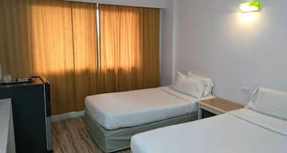 INTERTOWER HOTEL