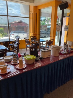Dining - INTERTOWER HOTEL (Su-ngai Kolok)