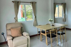 Room - Aonang Riverside Home (Krabi)