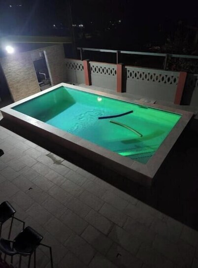 Le Chateau - Hummingbird Apartment