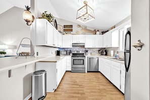 Microwave, oven, stovetop, dishwasher