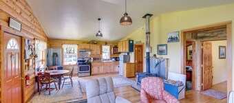 Pet-friendly Cabin on 10 Acres in Joseph: Private!