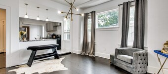 Renovated ATL Home 2 Mi to Mercedes-benz Stadium!