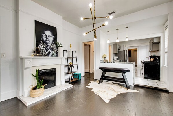 House (2 Bedrooms) | Interior