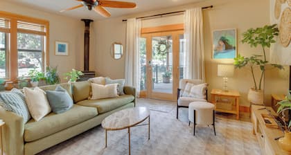 Half-mi to Scotts Mills Falls: Wine Country Apt