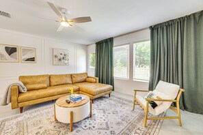 House (3 Bedrooms) | Interior - ~ 10 Mi to Dallas Hospitals: Stylish Home w/ Yard! (Dallas)