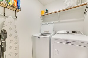 House (3 Bedrooms) | Interior - ~ 10 Mi to Dallas Hospitals: Stylish Home w/ Yard! (Dallas)