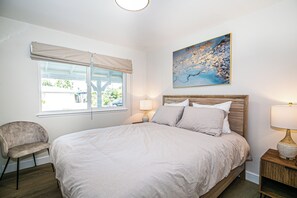 3 soverom, skrivebord, strykejern/-brett og wi-fi (inkludert)