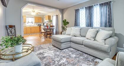 Private Patio: Cargo District, Dtwn Wilmington Apt