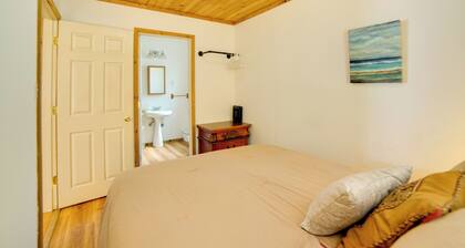 Golf, Hike, Sip Wine: Cobb Mountain Cabin w/ Patio