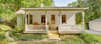 1/2 Mi to Dtwn Frankfort: 'fernhaven' Home w/ Yard