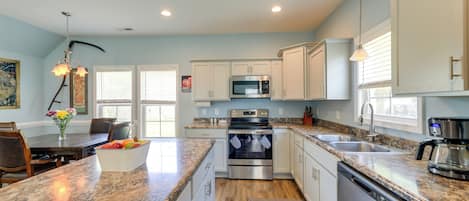 House (2 Bedrooms) | Interior