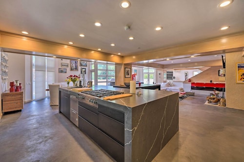 Luxe Ketchum Sanctuary - Walk to Sun Valley!