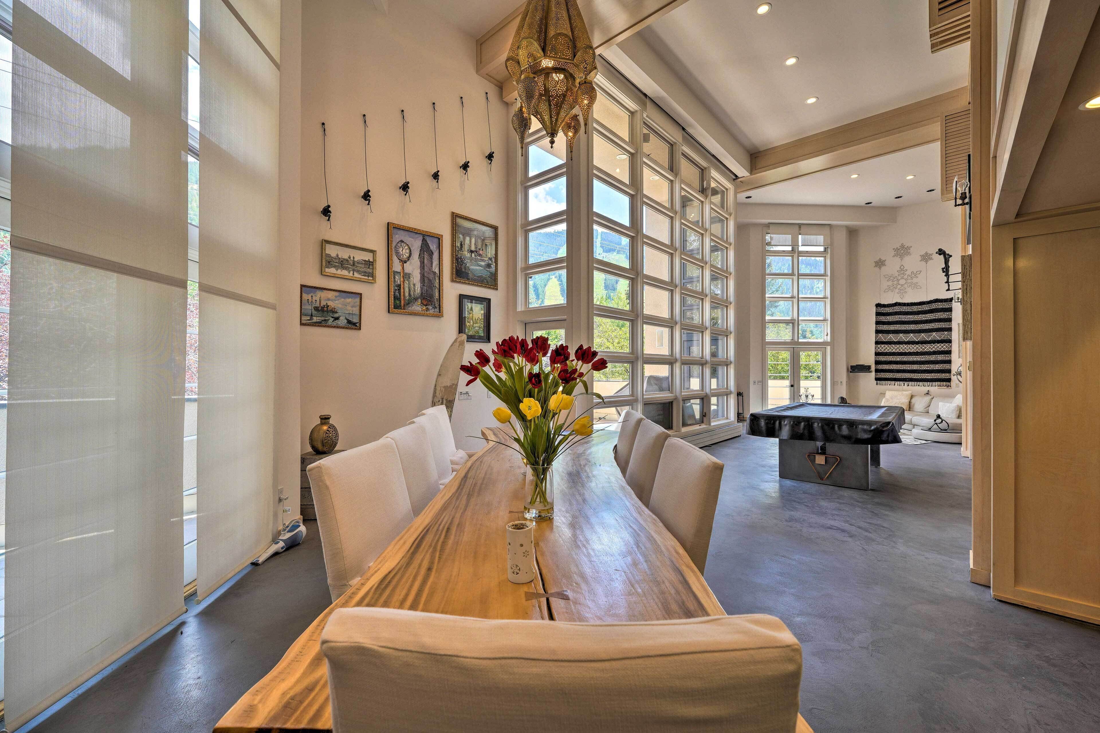 House (5 Bedrooms) | Interior