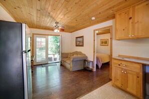 House (1 Bedroom) | Interior