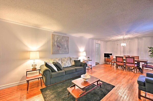 House (2 Bedrooms) | Interior