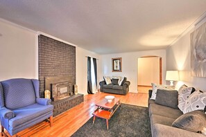 House (2 Bedrooms) | Front of property